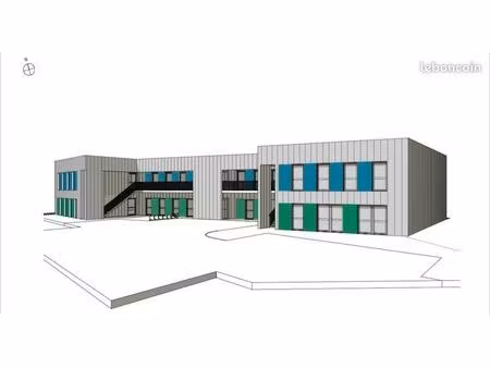 terrain 2000m2 avec un permis accepté pour construction d’un local à usage commercial de 1