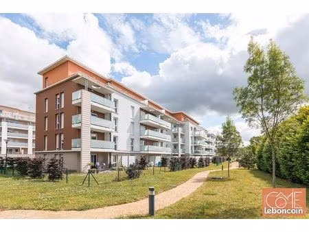 studio 1 pièce 26 m²