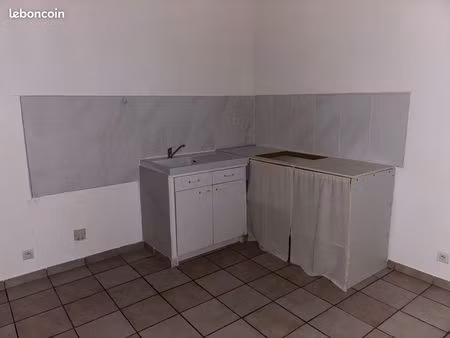 à louer studio