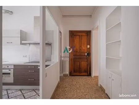 appartement 3 pièces 80 m²