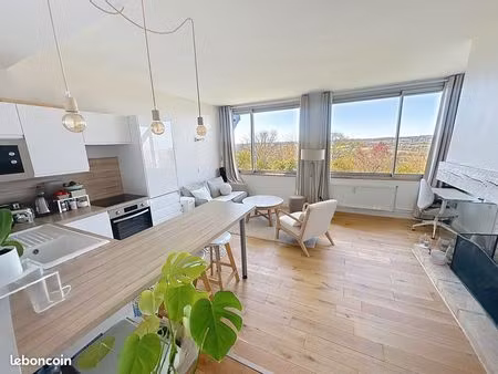 à louer à l’année – appartement meublé de charme – tourgéville / deauville