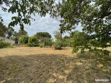 terrain 800 m² prignac et marcamps