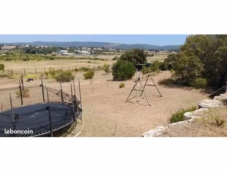 terrain de loisirs