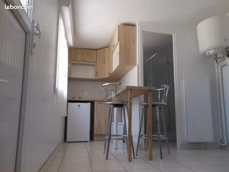 loue à saint-malo studio pour étudiant 400 euros toutes charges comprises
