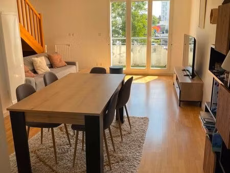 appartement t3 duplex tonnele/botanique 71m2