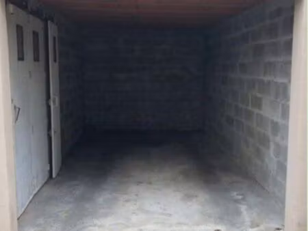 à vendre box de garage loué 120 euros bordeaux barrière de toulouse