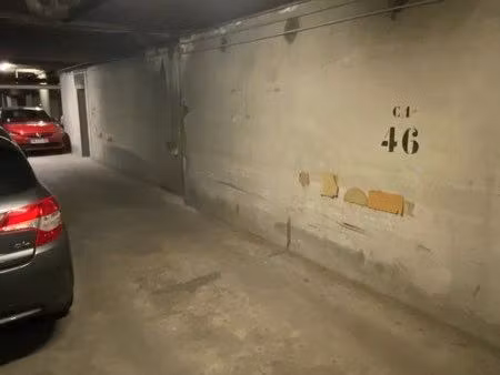 lot de 2 places de parking en sous-sol sécurisé