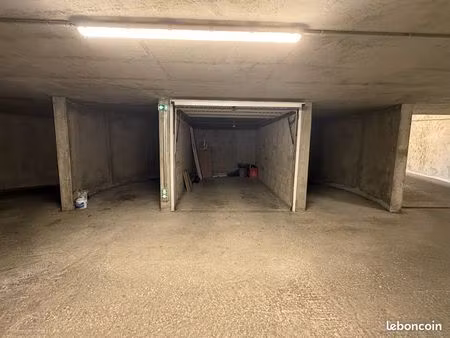 garage 3 place
