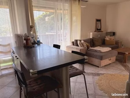 appartement 75m² saint claude