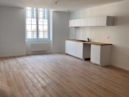 appartement t3 à louer - 2 chambres 77 m2 – hyper centre-ville de dole