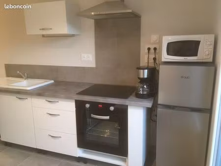 charmant logement étudiant meublé - la rochelle