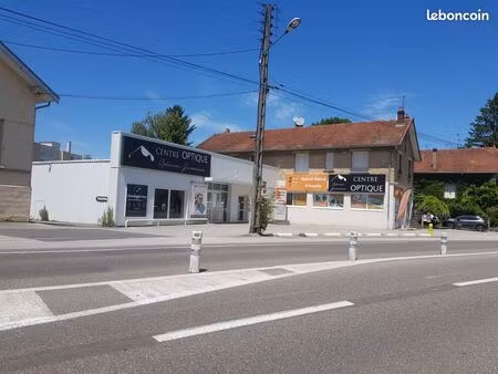 local commercial ou artisanal de 400m2 lons le saunier