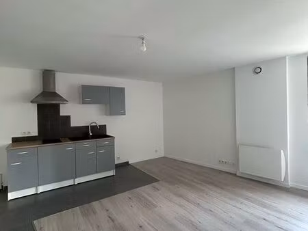 t2 à louer – 46 m² – lunay (41360)