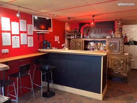 local commercial de 109m2 en plein cœur du centre-ville du puy-en-velay