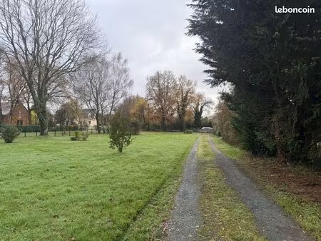 terrain 780 m² guenrouet