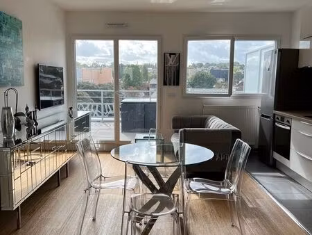 appt 2p traversant de 45 m² avec 2 terrasses – limite sceaux