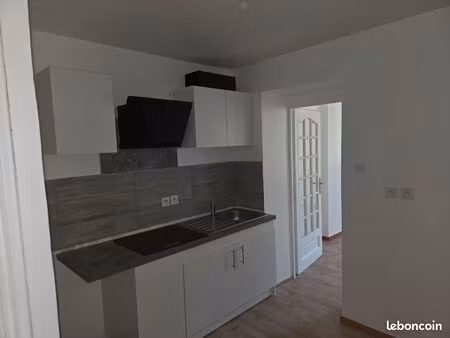loue studio 22 5 m² rez-de-chaussée