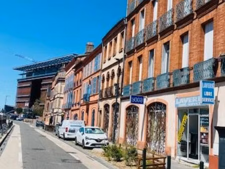 ideal investisseurs   particulier vend 1 lot de 2 biens murs commerciaux et appartement me