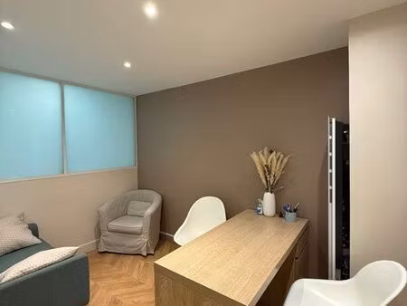 location salle avec point d’eau dans cabinet pluridisciplinaire