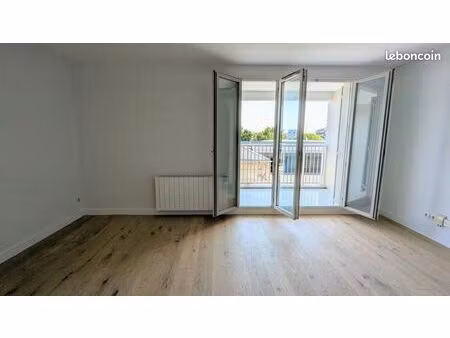 studio 1 pièce 33 m²