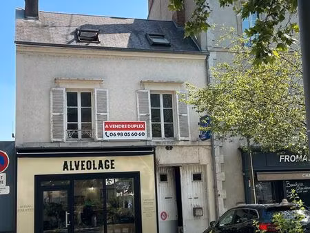 vends duplex place dunois