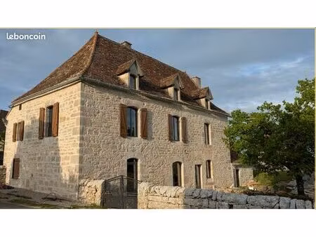 maison de caractère 5 pièces à louer