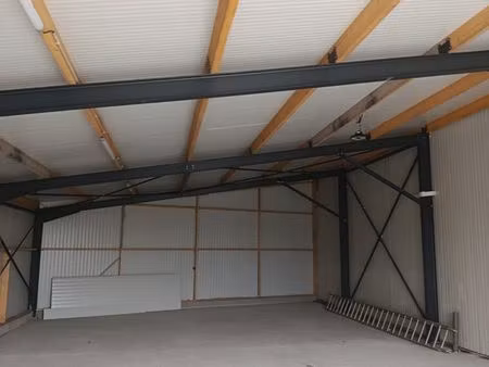 local 160m2 - zone artisanale le faou
