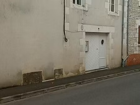 maison à restaurer 170m2 sol sur deux niveaux