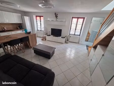 t3 duplex 64m2 avec place de parking à sassenage