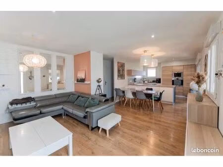 maison familiale entièrement rénovée avec studio indépendant - aucun travaux