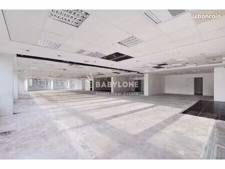 bureau 1 779 m²