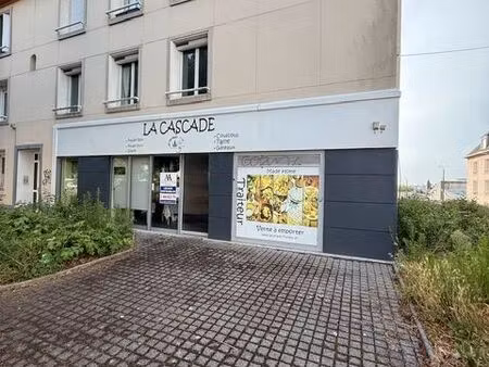 commerce 80 m²