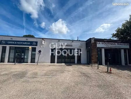 local commercial 96 m² port sainte marie