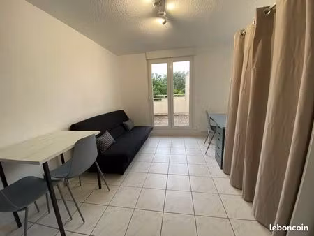joli f1 rénové meublé à brabois