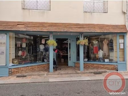 immeuble 280 m² castillonnès