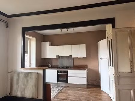 bel appartement de caractère 104 m² – 6 pièces – nancy