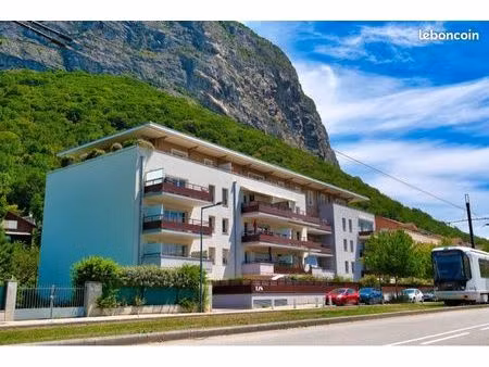 t3 lumineux 72 7 m² – balcon 17 3 m² vue vercors – garage et parking en option — saint mar