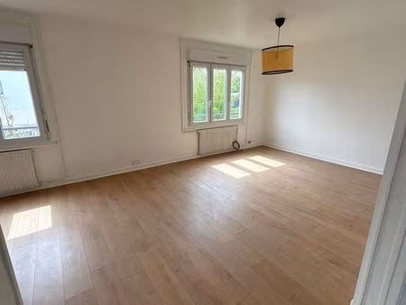 maison 4 chambres   110 m² · quimper 29000 · quartier de kervilien