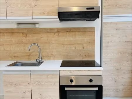 appartement f2 duplex  style maison de ville