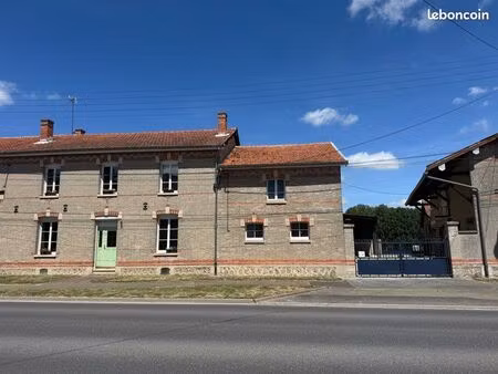 corps de ferme 220 m2