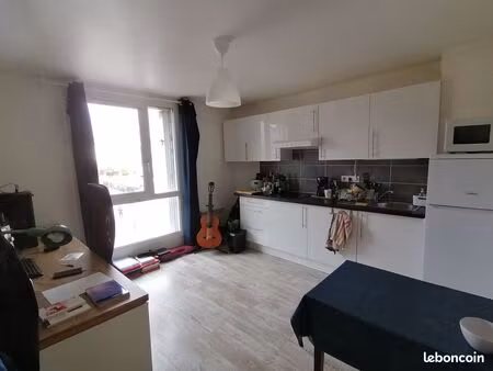 t1 28m² à 2 pas du lycée kerichen vauban