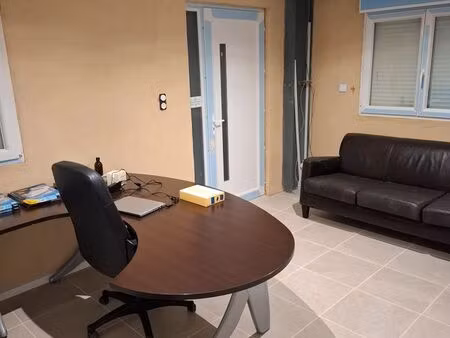 batiment avec bureaux
