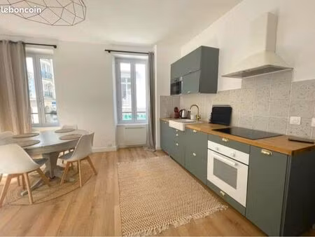 à louer joli appartement centre ville