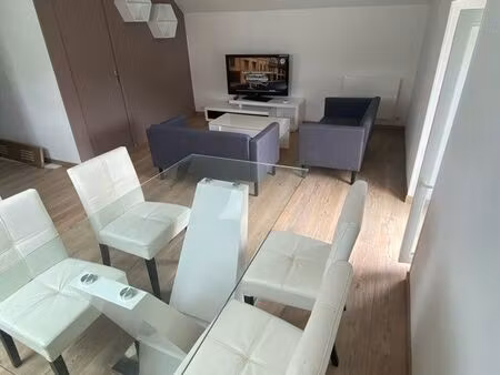 t2 meublé 46 m² – rosporden – lumineux – disponible juillet 2026