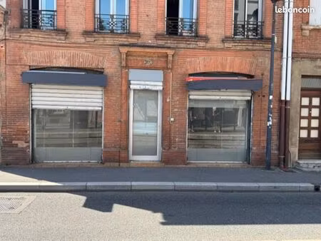 local commercial 43 m²