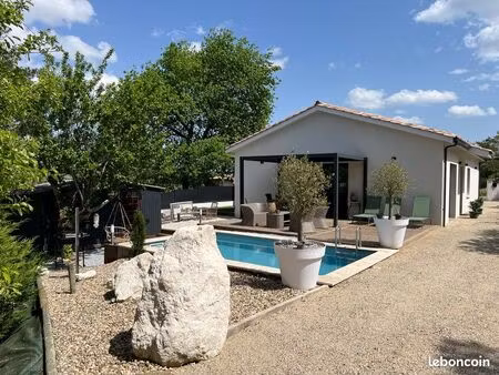 maison contemporaine 5 pièces *130 m² * piscine * casteljaloux * très économique