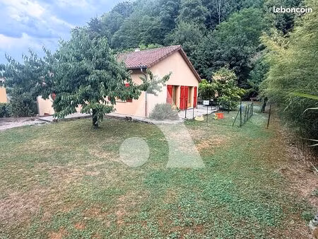pavillon 6 pièces 130 m²