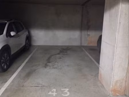 a louer emplacement de garage souterrain