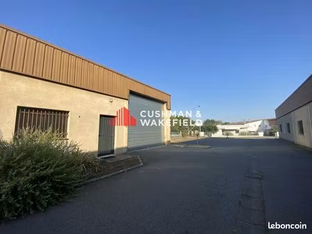 local d'activite 228 m² colomiers