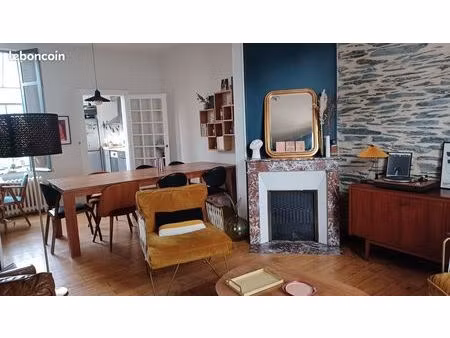 maison de ville avec extérieur
